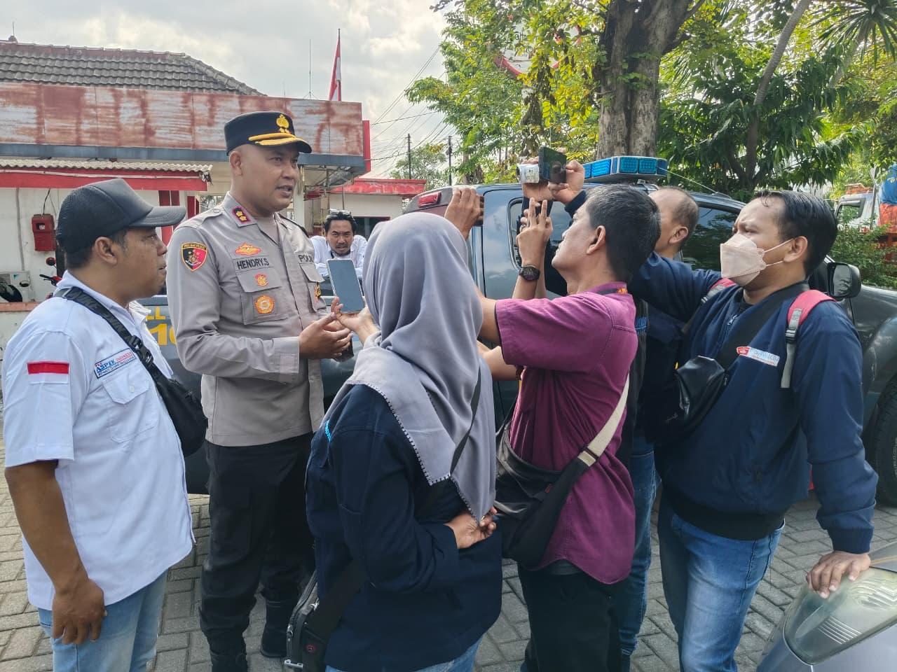 Rapat Penetapan UMK Kendal 2026 Berlangsung Aman di Hotel Sae Inn, Polisi Lakukan Pengamanan
