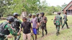 Menjelang Natal, Satgas Yonif 123/Rajawali Laksanakan Karya Bhakti dan Pelayanan Kesehatan di Papua