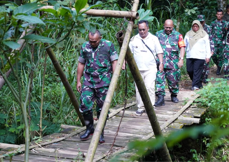 Kasdim 0808/Blitar Dampingi Danrem 081/DSJ, Tinjau Lokasi TMMD Ke 127 TA. 2026 Di Kab. Blitar