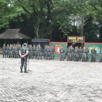 Dandim 1002/HST Pimpin Apel Siaga Pengamanan Natal 2025 dan Tahun Baru 2026