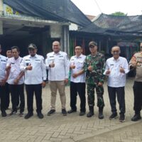 Sidak Pasar Paiton, Wabup Probolinggo: Stok Sembako Aman dan Harga Terkendali