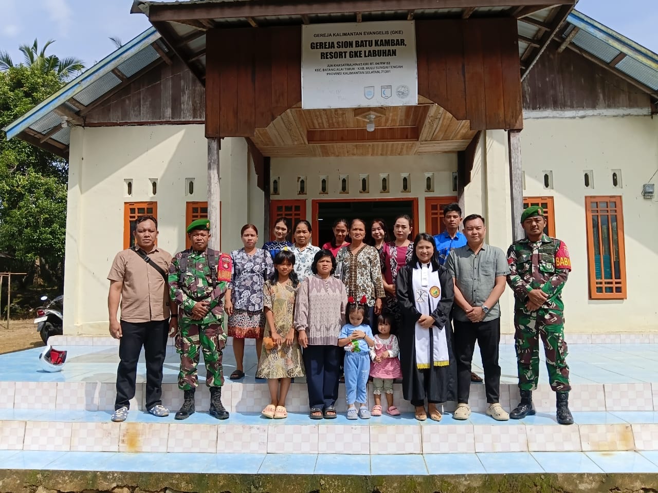 Pengamanan Terpadu Warnai Perayaan Natal di Batang Alai Selatan dan Timur Pengamanan Terpadu Warnai Perayaan Natal di Batang Alai Selatan dan Timur