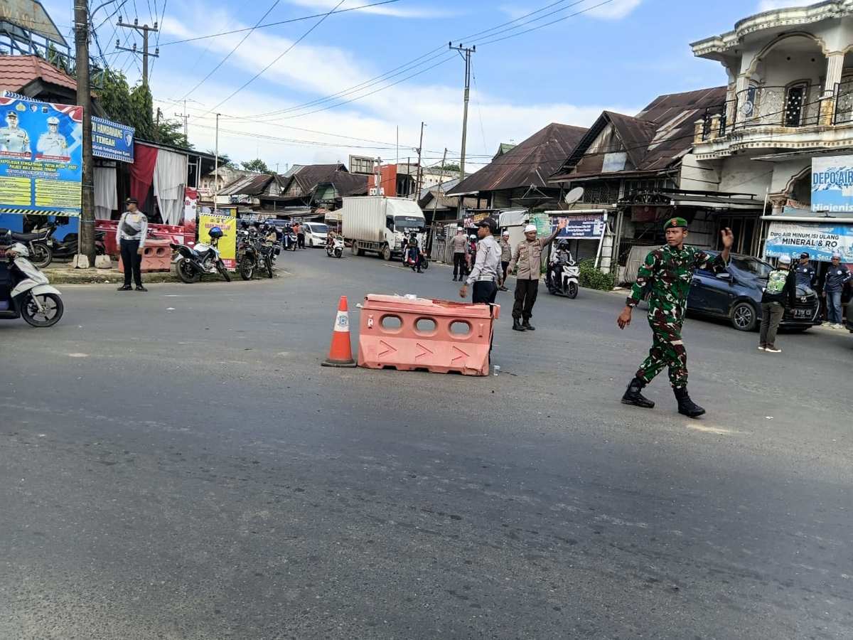 Kodim 1002/HST Siagakan Personel Amankan Pergerakan Jamaah Menuju Martapura