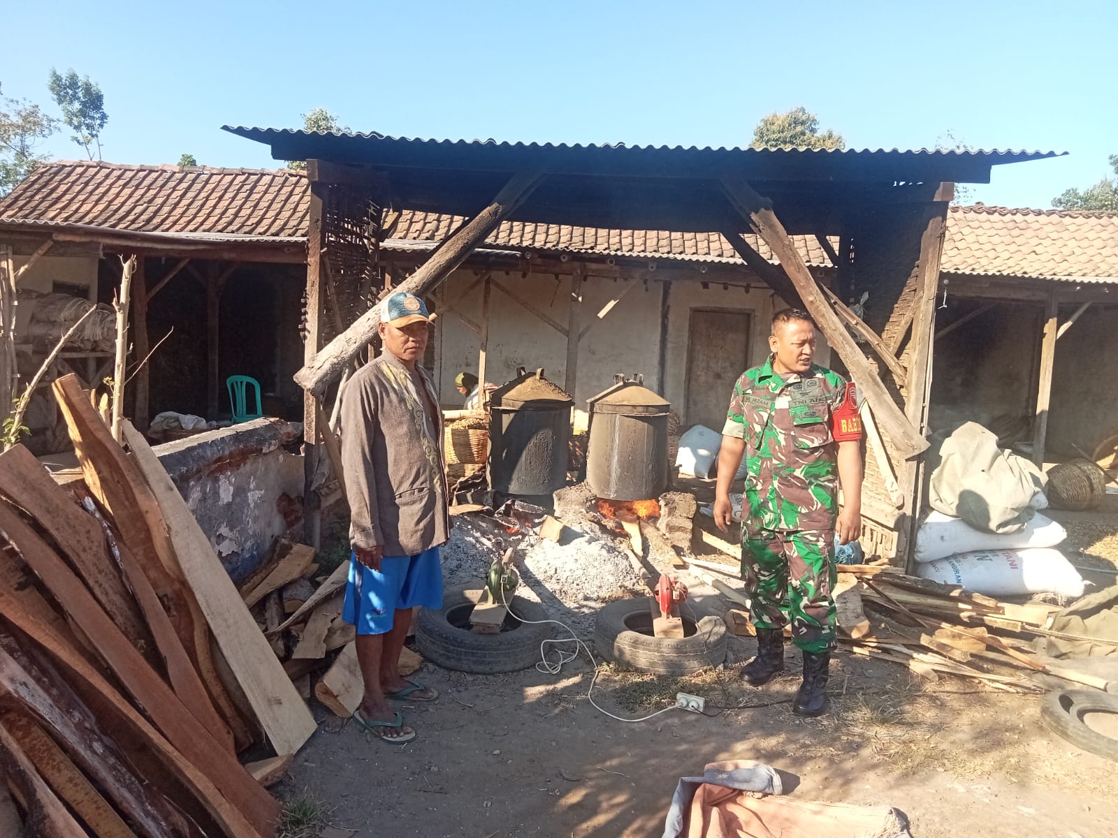 Monitoring UMKM Garam, Koramil Wonomerto Dorong Inovasi dan Fortifikasi Yodium