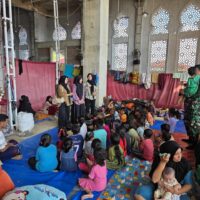 TNI dan Unsyiah Gelar Trauma Healing untuk Anak Korban Banjir di Pidie Jaya