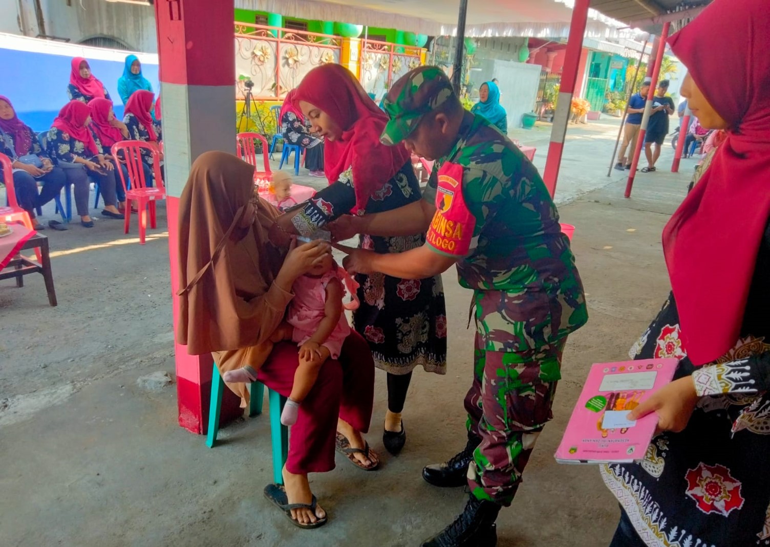 Babinsa Tlogo Bersama Kader Dan Bidan Desa Aktif Cegah Stunting Lewat Posyandu Balita