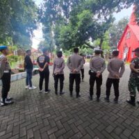 Koramil 0820-01/Kanigaran Laksanakan Pengamanan Ibadah Awal Tahun Baru 2026 di Gereja Merah Kota Probolinggo