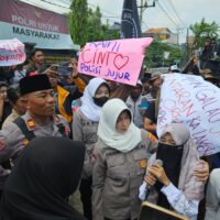 Aksi Damai Serangan Pelakor di Mapolres Probolinggo Berjalan Kondusif, Polisi Buka Ruang Pengaduan