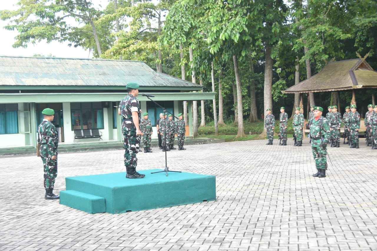 Kodim 1002/HST Laksanakan Upacara Bendera, Panglima TNI Soroti Tantangan Global Kodim 1002/HST Laksanakan Upacara Bendera, Panglima TNI Soroti Tantangan Global