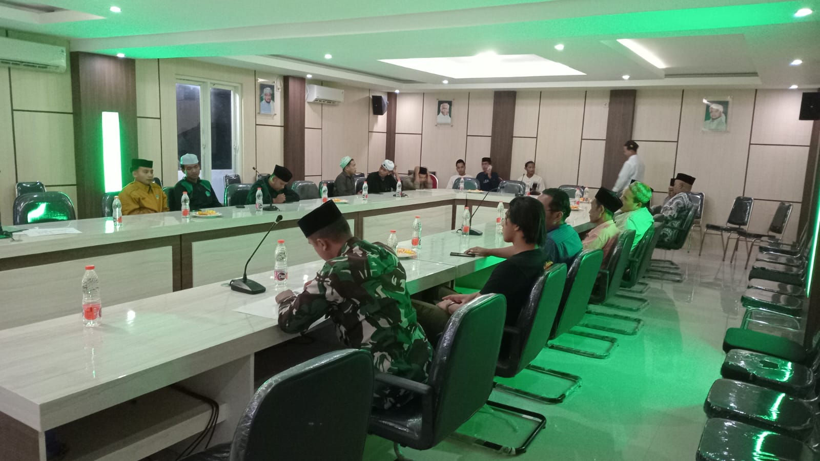 Babinsa Koramil 0820/15 Pajarakan Hadiri Rapat Koordinasi Pengamanan Haflatul Imtihan ke-94 Ponpes Zainul Hasan Genggong