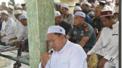 Sholat Jum’at Bersama Warga, Dandim 1002/HST Pererat Silaturahmi