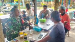 Pererat Silaturahmi, Babinsa Komsos dengan Warga di Warung Kopi