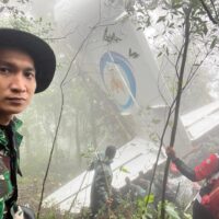 Prajurit TNI Temukan Black Box ATR 42-500