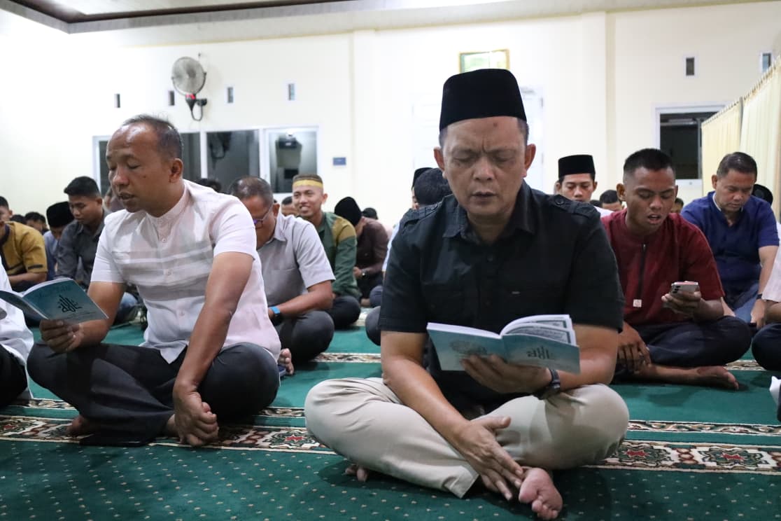 Kodaeral XIII Gelar Doa Bersama untuk Prajurit Marinir yang Gugur saat Melaksanakan Latihan Pratugas