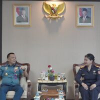 Dankodaeral XIII Terima Kunjungan Kerja Kakanwil DJBC Kalbagtim di Mako Kodaeral XIII