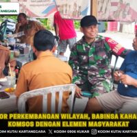 Monitor Perkembangan Wilayah, Babinsa Kahala Ilir Komsos dengan Elemen Masyarakat