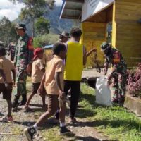 Kodim 1714/PJ Laksanakan Kegiatan “Sekolahku Bersih, Sekolahku Indah, Sekolahku Sehat” Secara Serentak di Se-Kabupaten Puncak Jaya