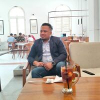 Majelis Hakim Tipidkor Dorong KPK Panggil Khofifah, APMP Jatim: Jangan Berhenti di Legislatif