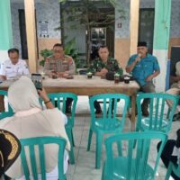 Danramil Paiton Hadiri Monev Dana Desa Randutatah Tahun 2025