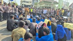 Aksi Mahasiswa Menggema di DPRD Probolinggo, Tambang Ilegal dan Etika Pejabat Dipersoalkan