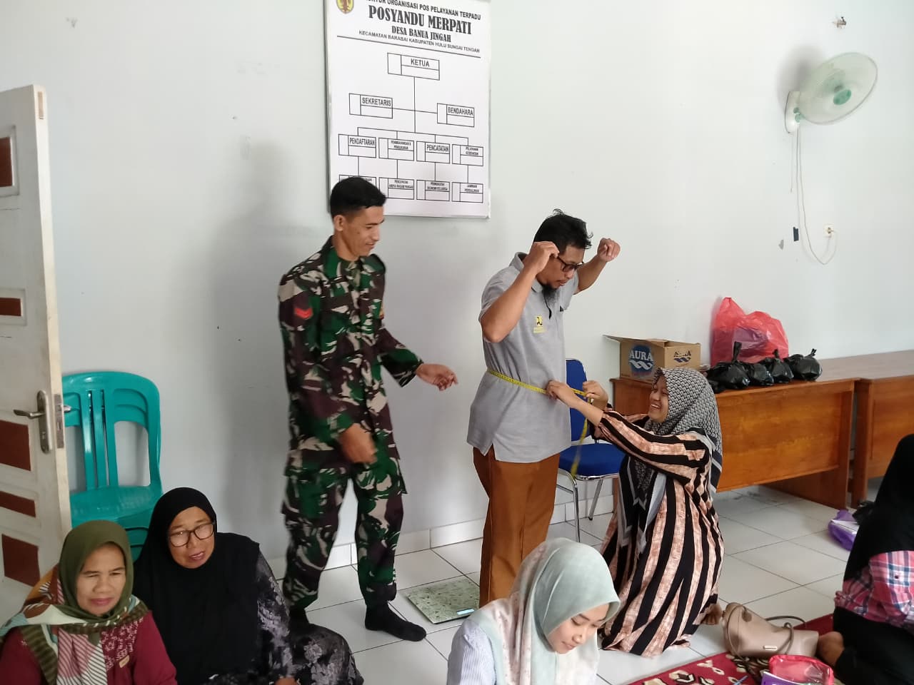 Babinsa Barabai Aktif Dampingi Posbindu Melati di Desa Banua Jingah