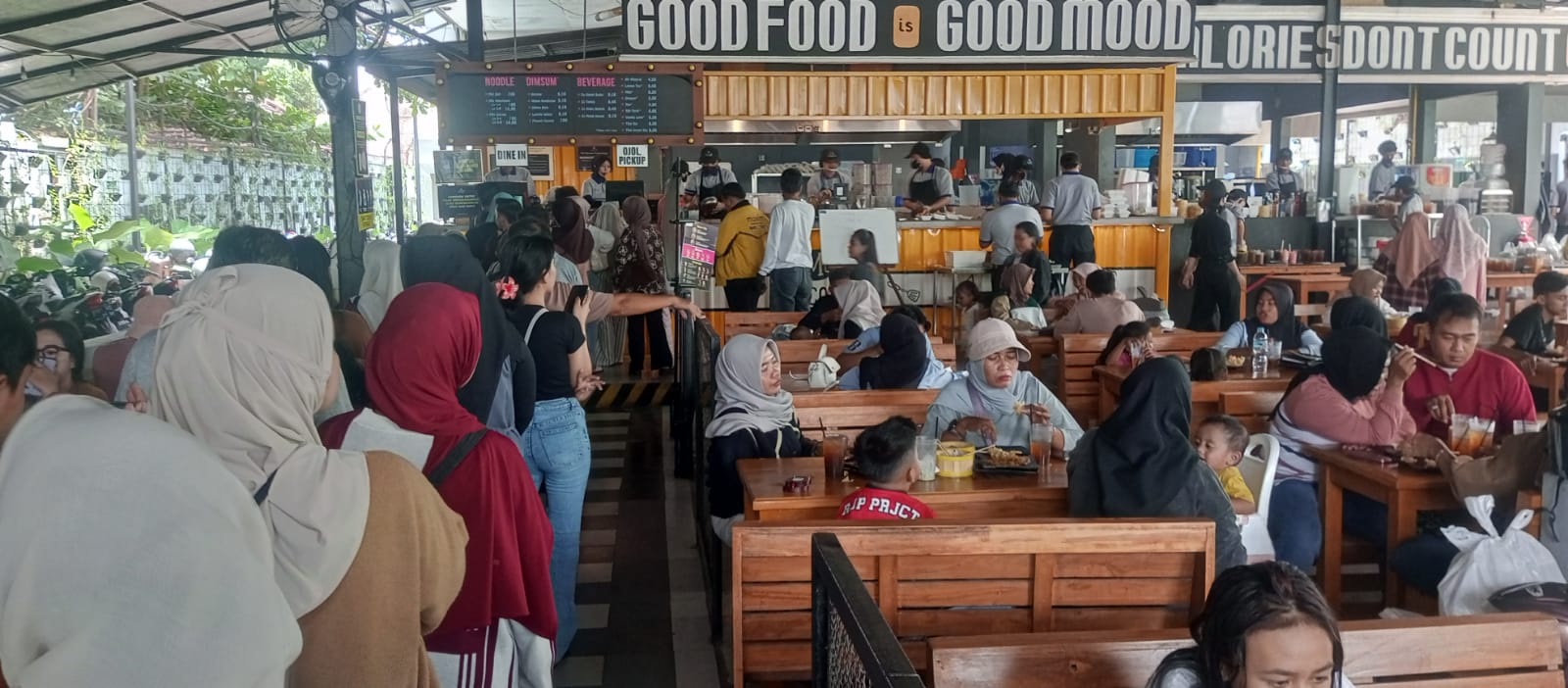 Antrean Mengular Berujung Somasi, LPKN Soroti Pelayanan Mie Gacoan Kota Probolinggo