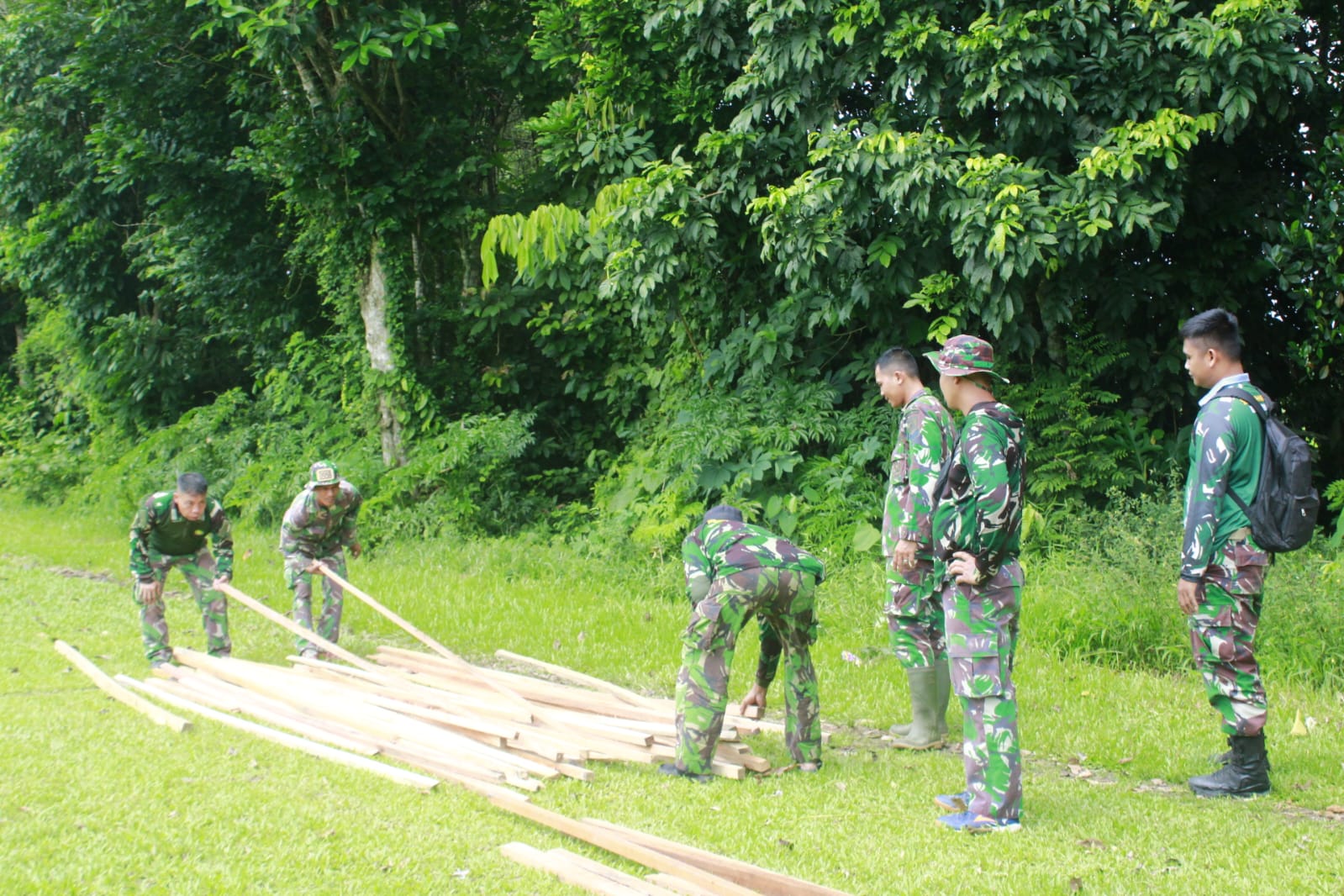 Jelang Pembukaan TMMD ke-127 TA 2026, Kodim 1008/Tabalong Bersihkan Lapangan Tanta