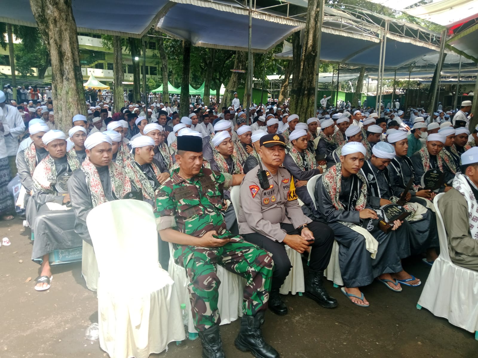 Kasrem 083/BDJ Letkol Inf Rahmat Cahyo Dinarso Hadiri Agenda Religi di Ponpes Riyadlus Sholihin, TNI Dekat dengan Santri