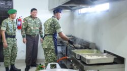 Wakil Panglima TNI Dampingi Menhan RI Kunjungi Yonif TP 852/ABY