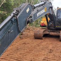 Percepat Pembangunan Jalan, Kodim 1008/Tabalong Turunkan Excavator di TMMD ke-127