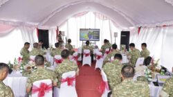 Wapang TNI Dampingi Menhan RI Tinjau Yonif TP 888, Perkuat Pertahanan Negara