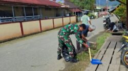 Babinsa Koramil 1505-03/Maba Ajak Warga Bersihkan Lingkungan Menjelang Ramadhan