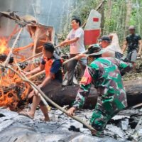 TNI Temukan dan Evakuasi Kecelakaan Pesawat Pelita Air di Pegunungan Krayan Timur, Kalimantan Utara