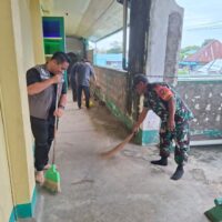 Koramil 1002-06/Barabai Bersama Forkopimcam Gelar Karya Bakti Pembersihan Masjid
