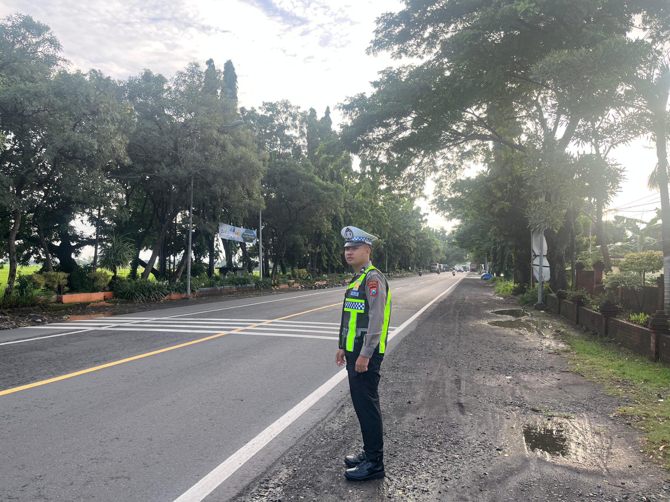 Satlantas Polres Probolinggo Sterilisasi Jalur, Pastikan Kunjungan Gubernur Jatim Berjalan Aman dan Lancar