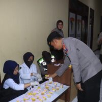 Jaga Marwah Institusi, Polres Probolinggo Lakukan Tes Urine Massal sebagai Komitmen Anti-Narkoba