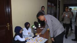 Jaga Marwah Institusi, Polres Probolinggo Lakukan Tes Urine Massal sebagai Komitmen Anti-Narkoba