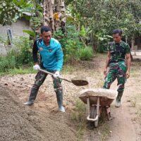 Satgas TMMD ke-127 Kodim 1008/Tabalong Tetap Semangat Rehab Rumah Ibadah di Tengah Puasa Ramadhan