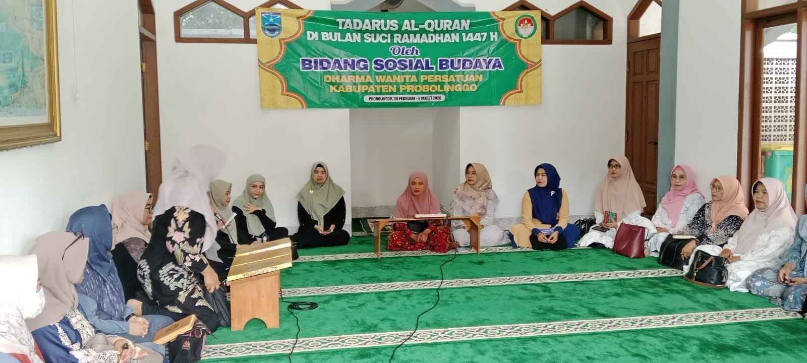 Pererat Kebersamaan, DWP Kabupaten Probolinggo Gelar Tadarus Al-Qur’an Pererat Kebersamaan, DWP Kabupaten Probolinggo Gelar Tadarus Al-Qur’an