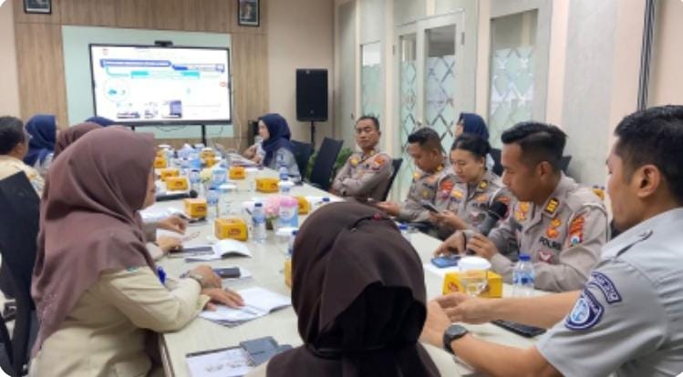 Forum Komunikasi Lalu Lintas Surabaya Evaluasi Tren Kecelakaan, Siapkan Langkah Preventif Terpadu Forum Komunikasi Lalu Lintas Surabaya Evaluasi Tren Kecelakaan, Siapkan Langkah Preventif Terpadu