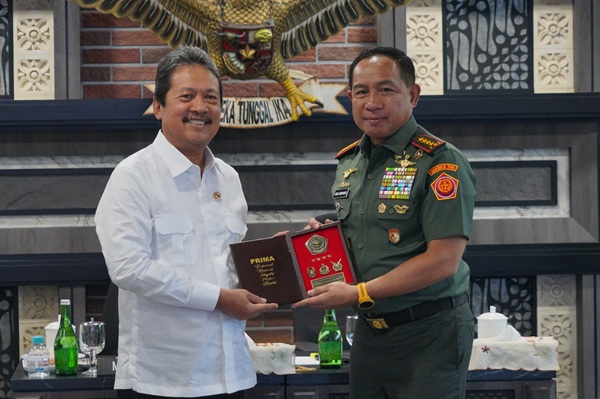 Mabes TNI dan Kementerian Kelautan dan Perikanan Teken MoU Sektor Kelautan dan Perikanan