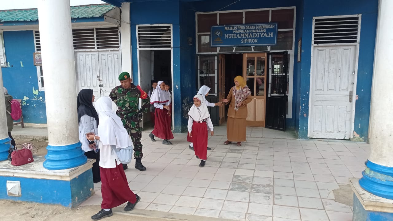 Hadir untuk Rakyat, TNI AD Pulihkan SD dan TK Terdampak Bencana di Tapanuli Selatan Hadir untuk Rakyat, TNI AD Pulihkan SD dan TK Terdampak Bencana di Tapanuli Selatan