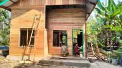 Kualitas Jadi Prioritas, Satgas TMMD Laksanakan Pengecatan RTLH