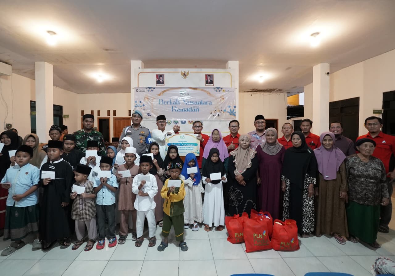 PLN Nusantara Power UP Paiton Serahkan 1.000 Paket Sembako dalam Program Berkah Nusantara Ramadhan 1447 H
