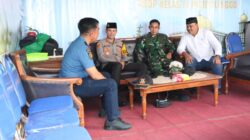 Kodim 0820/Probolinggo Bersama Sejumlah Pihak Pastikan Arus Mudik Dan Balik Ke Pulau Gili Ketapang Berjalan Aman