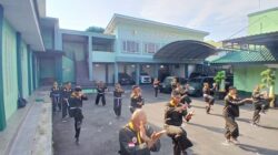 Tingkatkan Profesionalisme Prajurit, Kodim 0808/Blitar Rutin Gelar Latihan Pencak Silat Militer