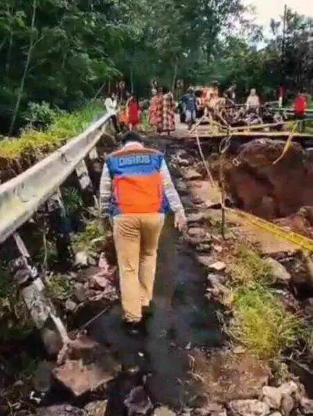 Akses ke Madakaripura Terhambat, Pengendara Diminta Gunakan Jalur Alternatif