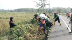 TNI dan Warga Mahela Kompak Bersihkan Lingkungan, Wujudkan Desa Bersih dan Sehat