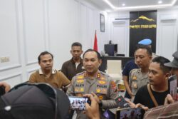 Polres Lumajang Amankan 10 Terduga Pelaku Penganiayaan Kepala Desa Pakel