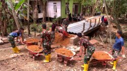 Pastikan Pondasi Kokoh, Pendistribusian Tanah untuk Pengerasan Jembatan Garuda Terus Dilanjutkan